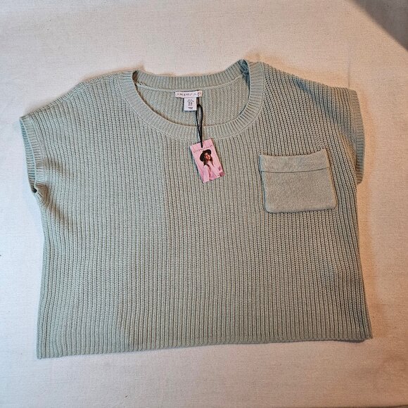 Sincerely Jules Cropped Knit Sweater Top  - Size XL - Picture 3 of 6